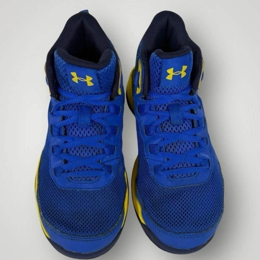 Kids Under Armour Jet 2018 size 2Y